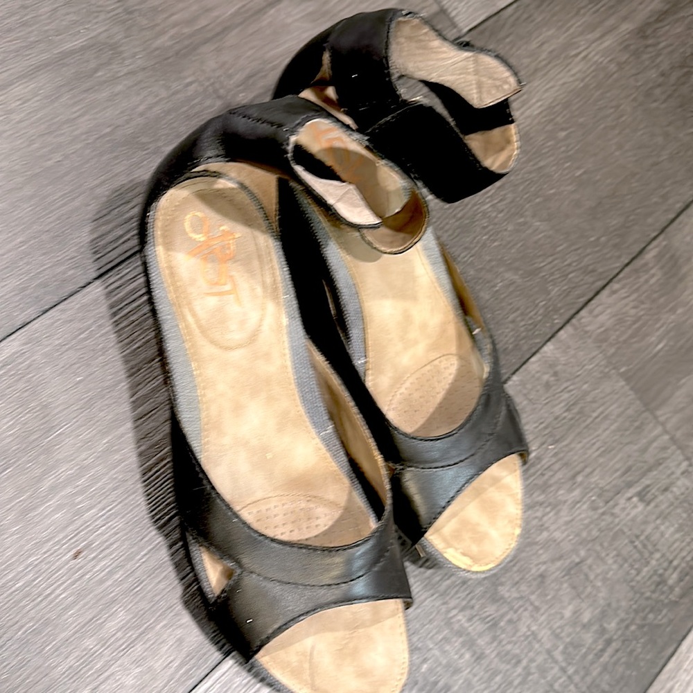 The shoes have been lightly used a few times. They are in great shape.